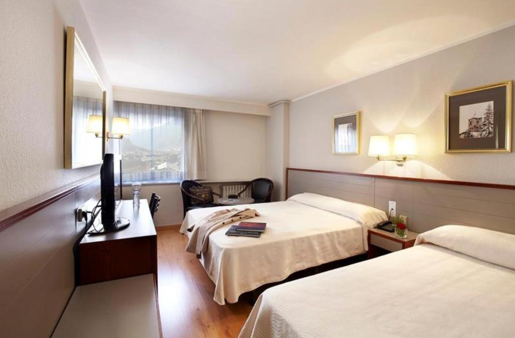 Hotel Comtes D Urgell Andorra la Vella Ngoại thất bức ảnh